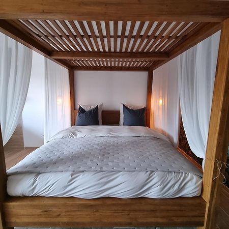 Le Cocoon - Jacuzzi, Sauna Et Piscine Privee Carpentras Exterior photo